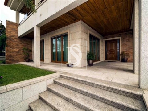 Moradia T6