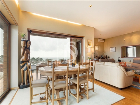 Moradia T4 em Carreço com vista mar e piscina