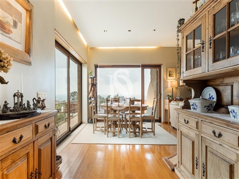 Moradia T4 em Carreço com vista mar e piscina