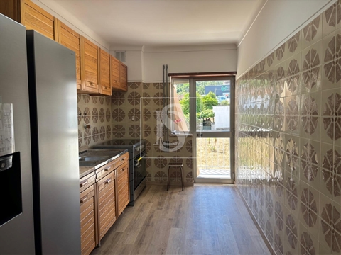 Apartamento T3 Remodelado em Darque
